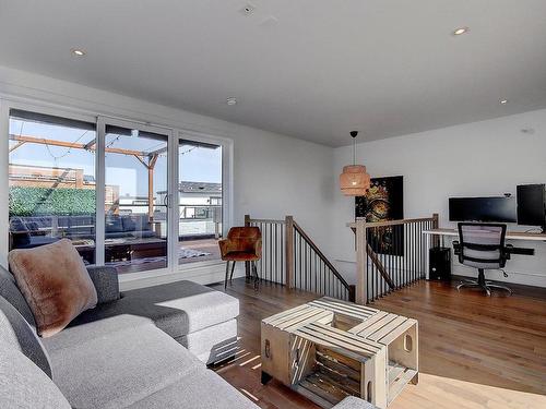 Mezzanine - 191 Rue D'Ambre, Candiac, QC - Indoor Photo Showing Living Room