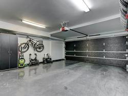 Garage - 