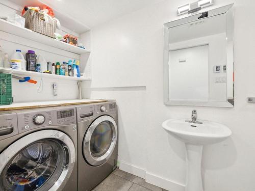 Salle d'eau - 91 Rue Du Geai-Bleu, Gatineau (Hull), QC - Indoor Photo Showing Laundry Room