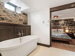 Ensuite bathroom - 