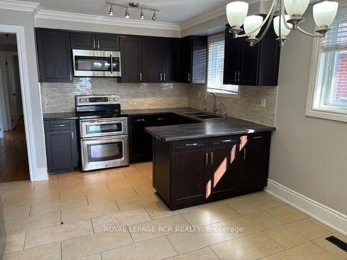 Upper-14 Skelton Blvd, Brampton, ON - Indoor Photo Showing Kitchen