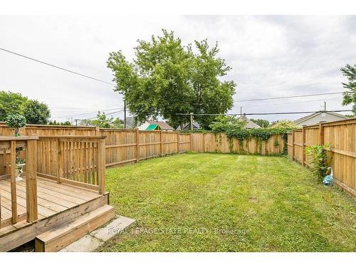 B-16 Prospect Ave, St. Catharines, ON - Outdoor With Deck Patio Veranda With Backyard