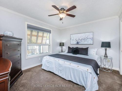 914 9Th Avenue Ae, Owen Sound, ON - Indoor Photo Showing Bedroom