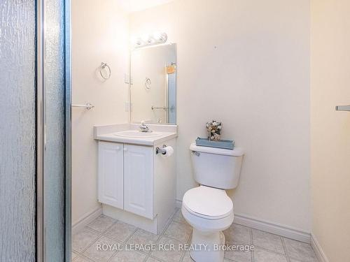 914 9Th Avenue Ae, Owen Sound, ON - Indoor Photo Showing Bathroom