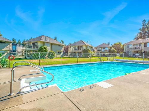 309-1165 Resort Dr, Parksville, BC - Outdoor With In Ground Pool