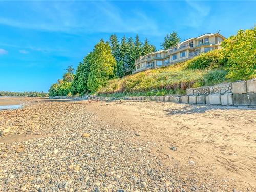 309-1165 Resort Dr, Parksville, BC - Outdoor