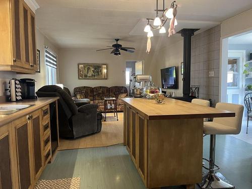 Vue d'ensemble - 86 Rue West, Huntingdon, QC - Indoor Photo Showing Kitchen With Double Sink