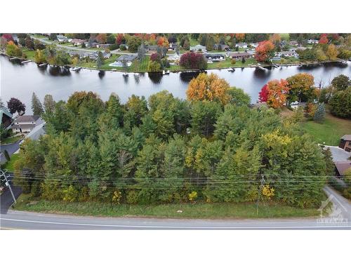 2620 River Road, Manotick, ON 