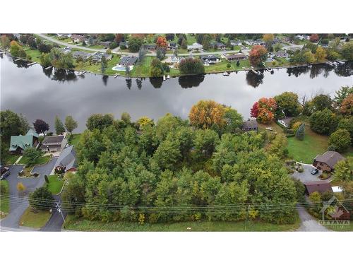 2620 River Road, Manotick, ON 