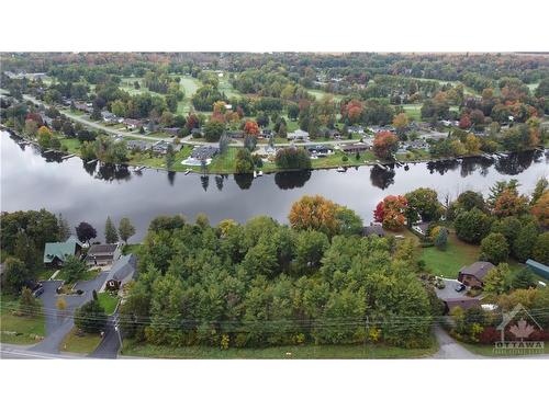 2620 River Road, Manotick, ON 