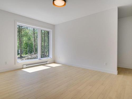 Master bedroom - 128 Rue Béatrice, Saint-Colomban, QC - Indoor Photo Showing Other Room