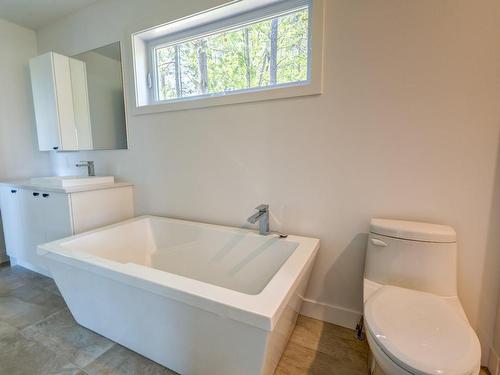 Ensuite bathroom - 6027 Rue De La Rochelle, Sorel-Tracy, QC 