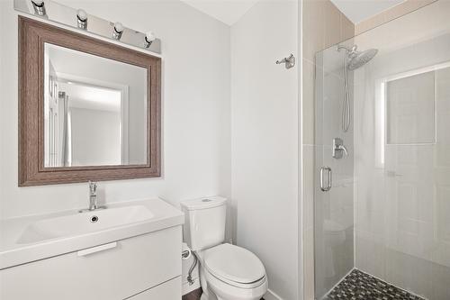 278 Temple Court, Kelowna, BC - Indoor Photo Showing Bathroom