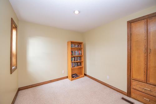 2901 26 Street, Vernon, BC - Indoor Photo Showing Other Room