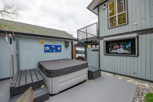 2901 26 Street, Vernon, BC - Outdoor With Exterior