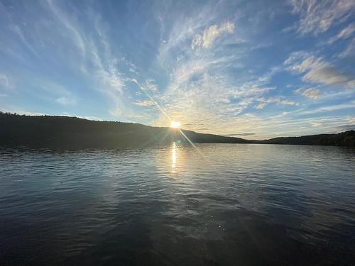 Vue sur l'eau - 40 Ch. Des Catalpas, La Conception, QC - Outdoor With Body Of Water With View