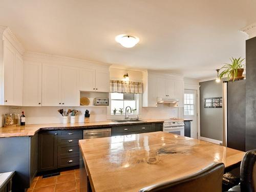 Cuisine - 82 Rue Johnson, Coaticook, QC - Indoor Photo Showing Kitchen