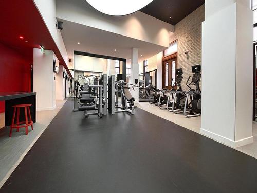 Exercise room - Ph11-1188 Rue St-Antoine O., Montréal (Ville-Marie), QC - Indoor Photo Showing Gym Room