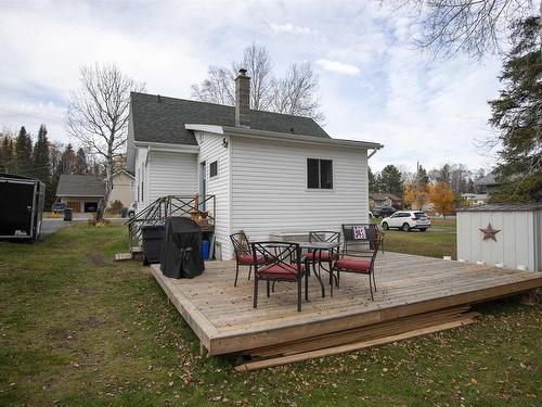 331 Masters St., Thunder Bay, ON - Outdoor With Deck Patio Veranda With Exterior