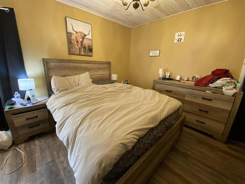 3101 Arthur Street, Thunder Bay, ON - Indoor Photo Showing Bedroom