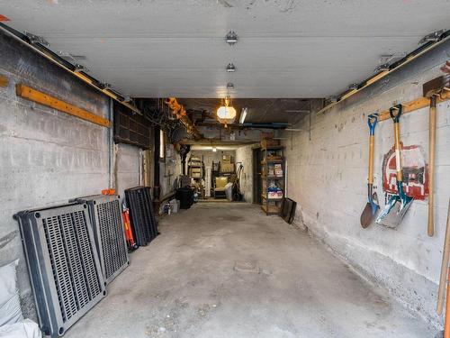 Garage - 772 Av. Stuart, Montréal (Outremont), QC - Indoor Photo Showing Garage