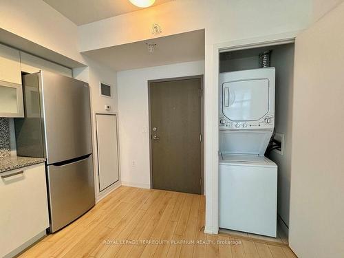 807E-36 Lisgar St, Toronto, ON - Indoor Photo Showing Laundry Room