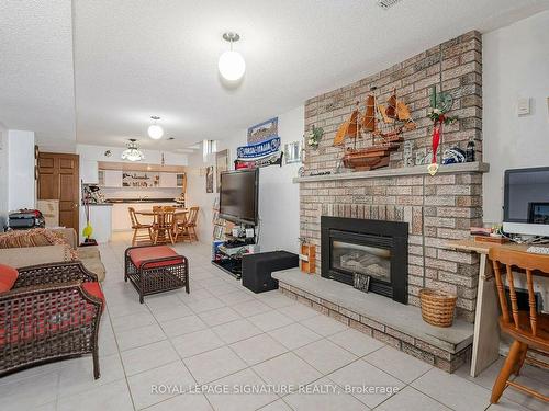 100 Gas Light Cres, Vaughan, ON - Indoor Photo Showing Living Room With Fireplace