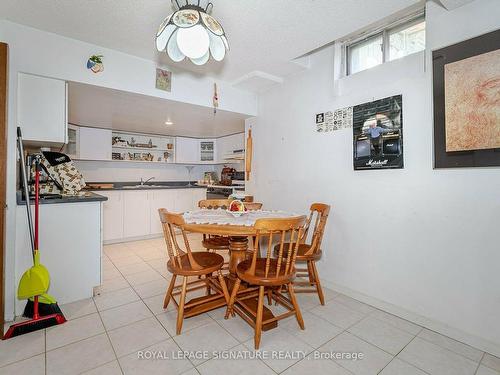 100 Gas Light Cres, Vaughan, ON - Indoor Photo Showing Dining Room