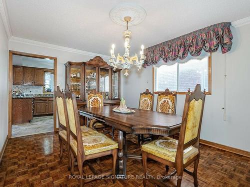 100 Gas Light Cres, Vaughan, ON - Indoor Photo Showing Dining Room