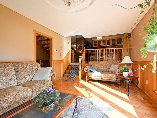 53 Glover Rd, Hamilton, ON - Indoor Photo Showing Living Room