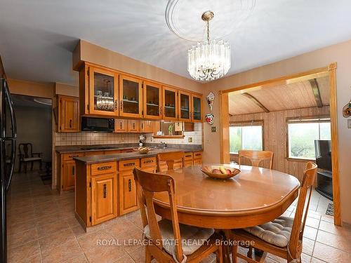 53 Glover Rd, Hamilton, ON - Indoor Photo Showing Dining Room