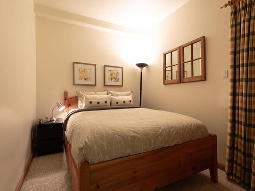 Chambre Ã Â coucher - 305-170 Ch. De La Forêt, Mont-Tremblant, QC - Indoor Photo Showing Bedroom