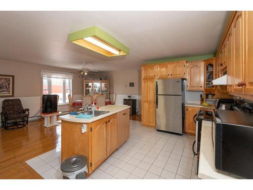 Kitchen - 1446  - 1450 Boul. Ducharme, La Tuque, QC - Indoor Photo Showing Kitchen