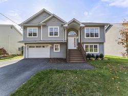 40 Lakeland Street  Beaver Bank, NS B4G 1A5