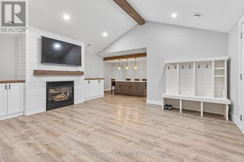 7957 Argyle Street, Southwold (Fingal), ON - Indoor Photo Showing Living Room With Fireplace