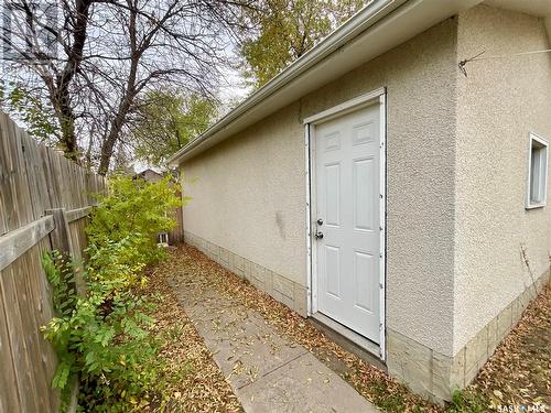 1051 Cameron Street, Regina, SK - Outdoor With Exterior