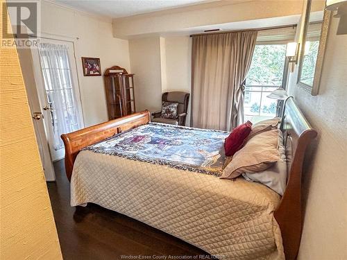 5125 Riverside Drive East Unit# 202, Windsor, ON - Indoor Photo Showing Bedroom