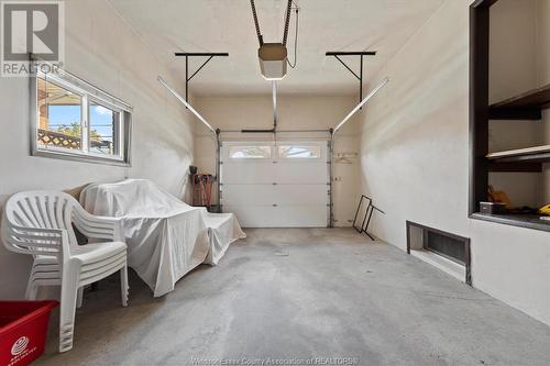 70 Fryer Street, Amherstburg, ON - Indoor Photo Showing Garage