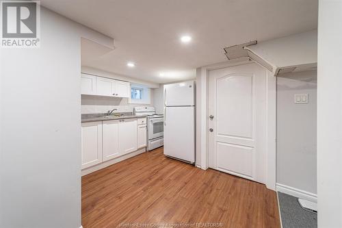 1542 Church, Windsor, ON - Indoor Photo Showing Kitchen