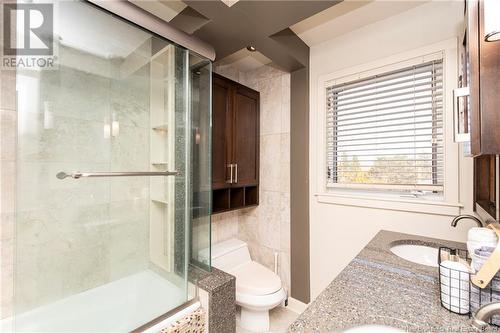 195 Macbeath Avenue, Moncton, NB - Indoor Photo Showing Bathroom