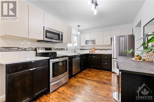 2336 Orient Park Drive Unit#68, Ottawa, ON - Indoor Photo Showing Kitchen With Upgraded Kitchen