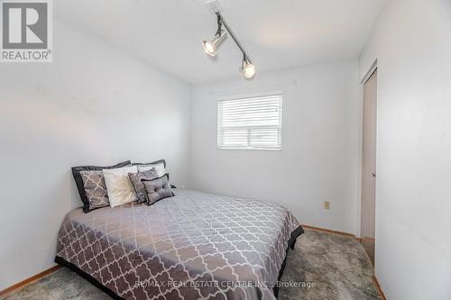 32 Jade Crescent, Brampton, ON - Indoor Photo Showing Bedroom