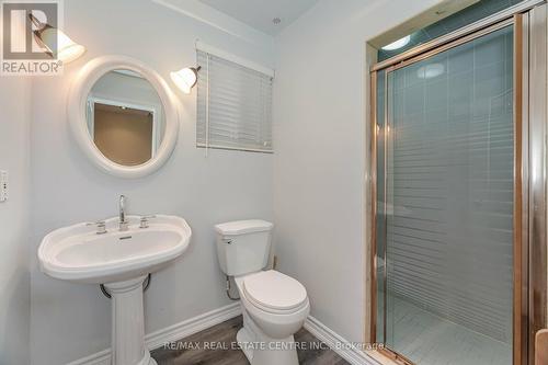 32 Jade Crescent, Brampton, ON - Indoor Photo Showing Bathroom