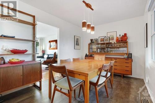 5 Beaumaris Drive, Ottawa, ON - Indoor Photo Showing Dining Room