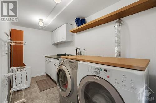 5 Beaumaris Drive, Ottawa, ON - Indoor Photo Showing Laundry Room