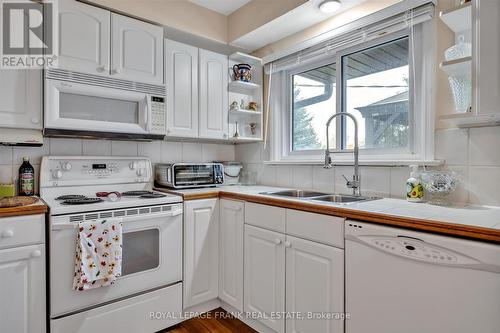 1365 Dobbin Avenue, Peterborough (Monaghan), ON - Indoor Photo Showing Kitchen With Double Sink