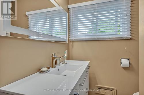 1365 Dobbin Avenue, Peterborough (Monaghan), ON - Indoor Photo Showing Laundry Room