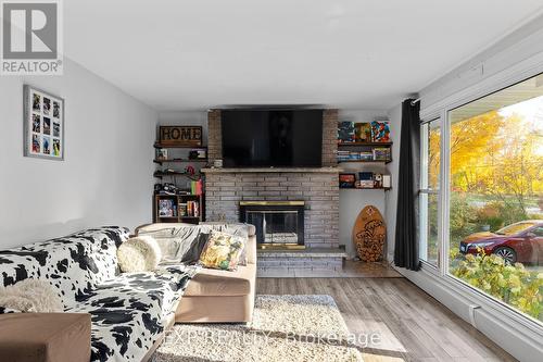 264 Warrington Road, Clearview, ON - Indoor Photo Showing Living Room With Fireplace