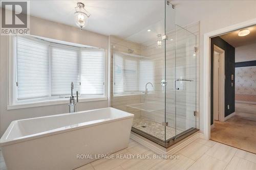 1413 Thistledown Road, Oakville, ON - Indoor Photo Showing Bathroom