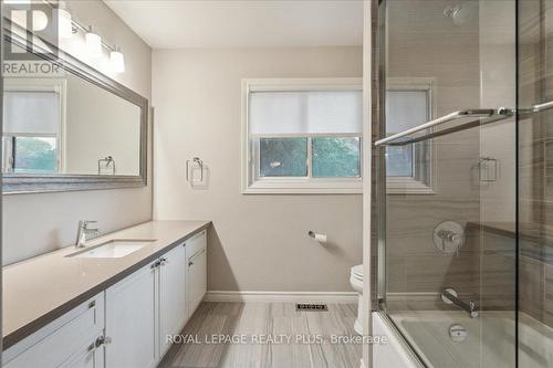 1413 Thistledown Road, Oakville, ON - Indoor Photo Showing Bathroom